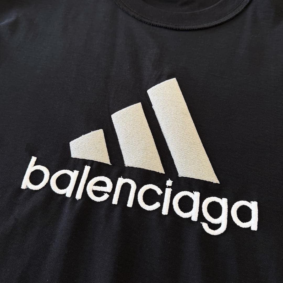 T-Shirt Adidas ZQ 23 foto 04
