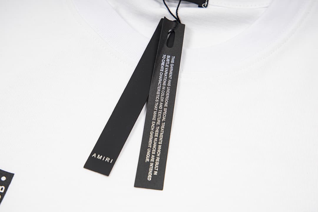 T-Shirt Amiri com Impressão Logo foto 04