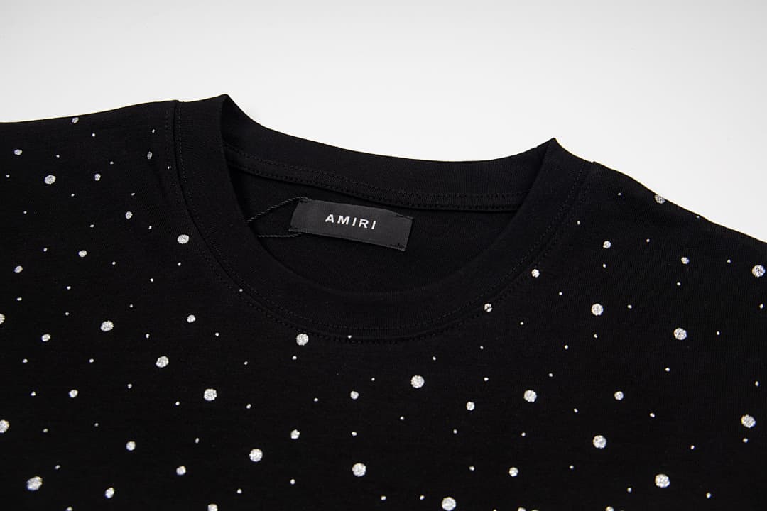 T-Shirt Amiri com Rhinestones Estrelados foto 07