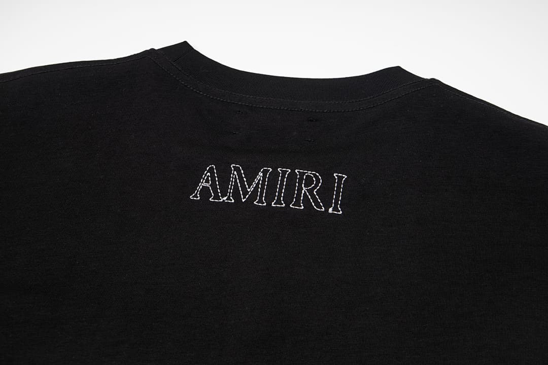 T-Shirt Amiri com Bordado Bolso foto 01