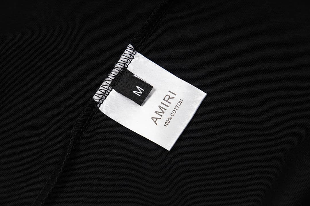 T-Shirt Amiri com Bordado Bolso foto 02