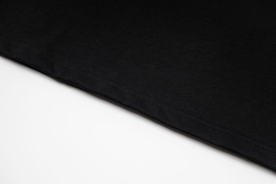 T-Shirt Amiri com Bordado Bolso foto 04