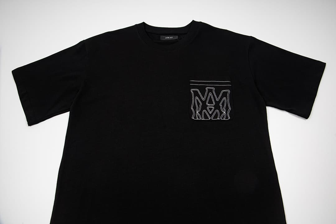 T-Shirt Amiri com Bordado Bolso foto 07