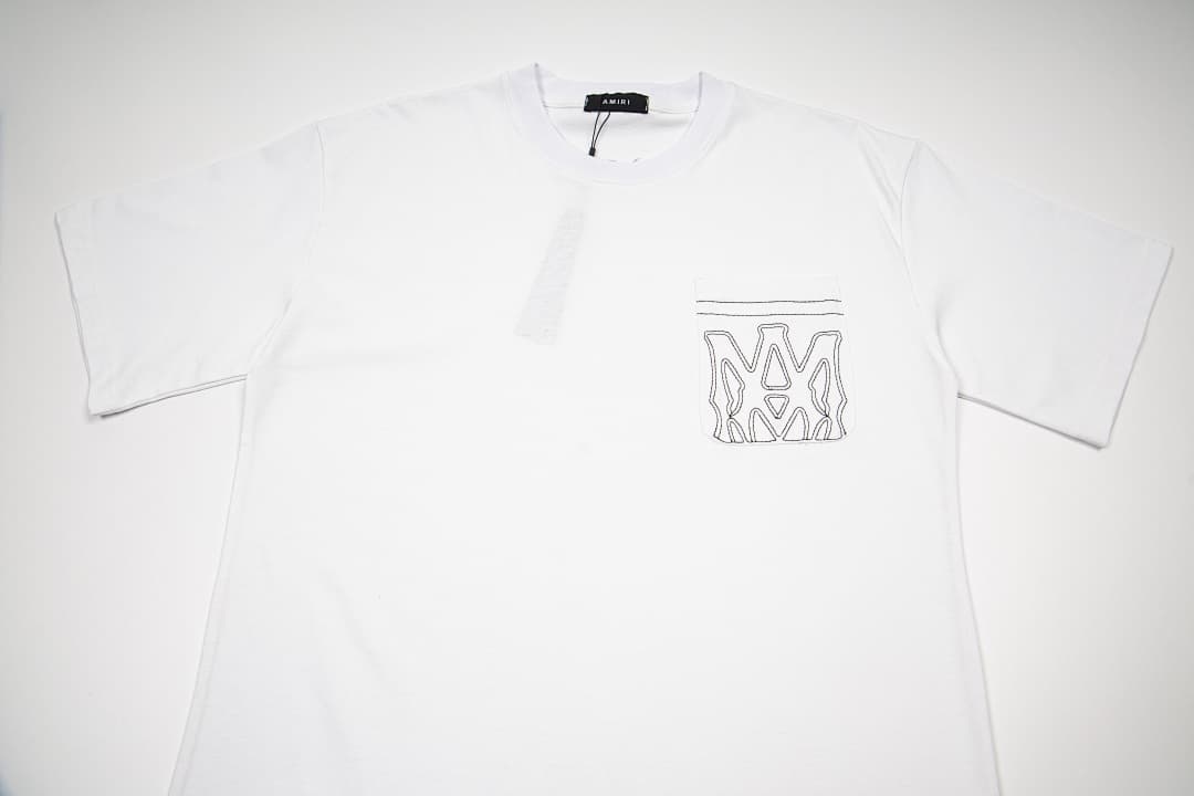T-Shirt Amiri com Bordado Bolso foto 16
