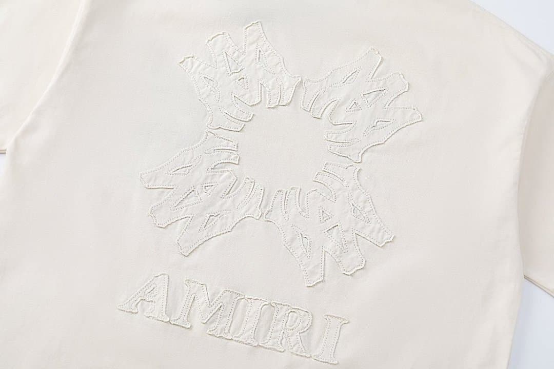 T-Shirt AMIRI com Logo Patch Bordado foto 07