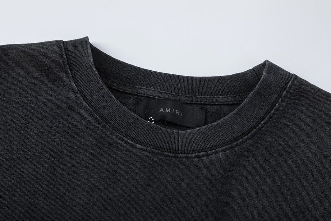 T-Shirt AMIRI com Detalhe Bordado Lavado foto 04