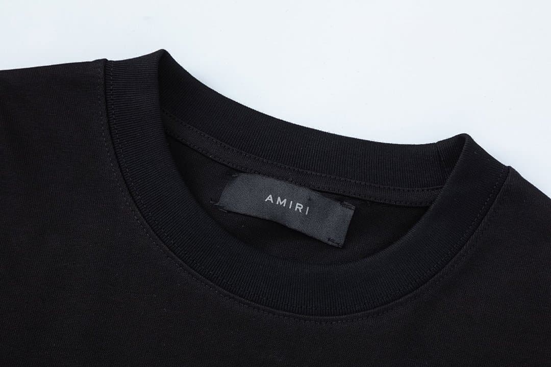 T-Shirt AMIRI com Impressão Digital Premium foto 01