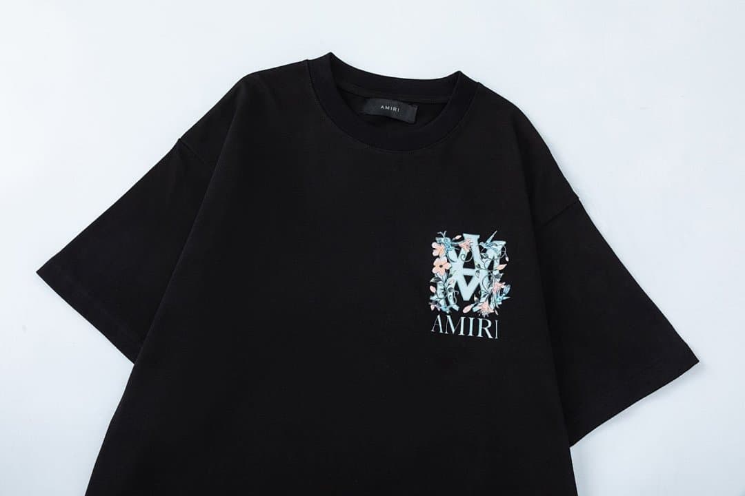 T-Shirt AMIRI com Impressão Digital Premium foto 09