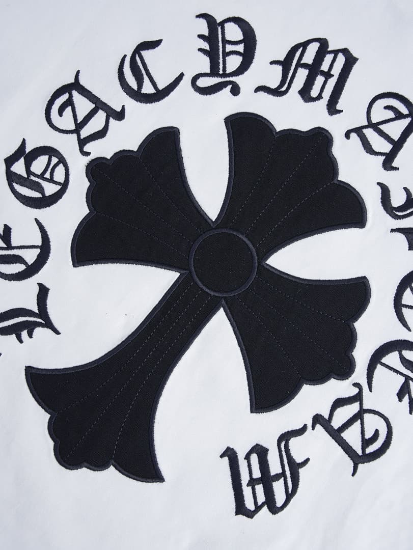 T-Shirt Chrome Hearts Cruz Circular Bordada foto 54