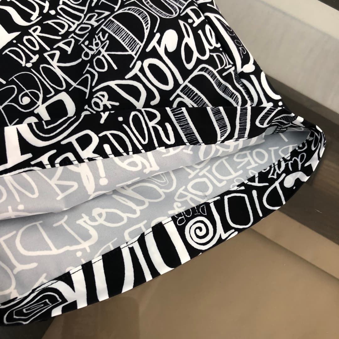 Calções de Praia Dior Monograma Preto e Branco foto 07