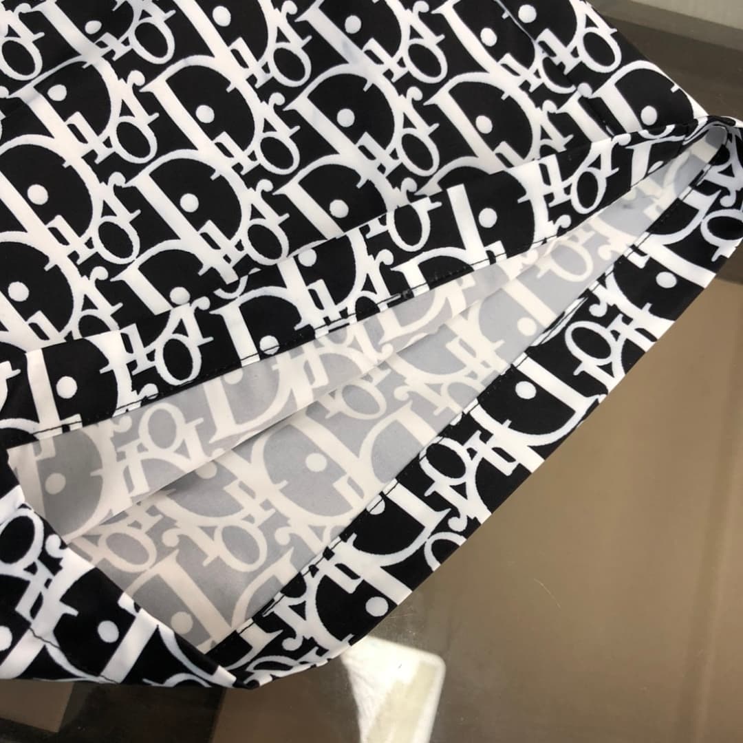 Calções de Praia Dior Monograma Preto-Branco foto 06