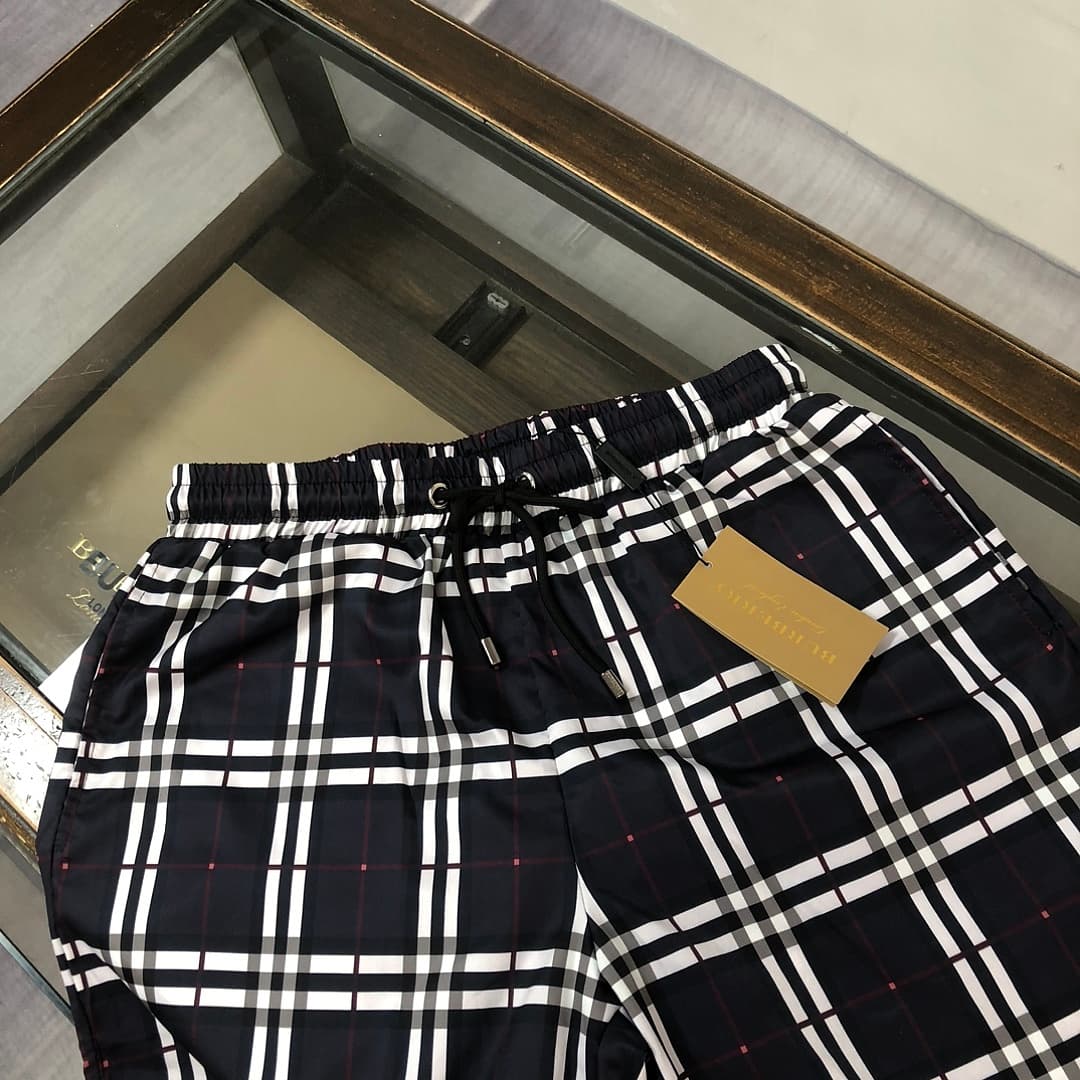 Calções de Praia Dior Xadrez Preto-Branco foto 01