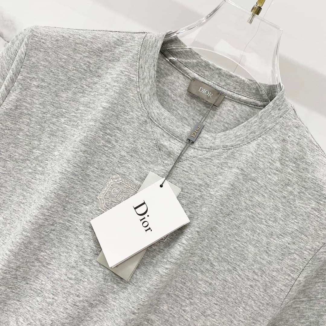 T-Shirt Dior TT49 foto 04