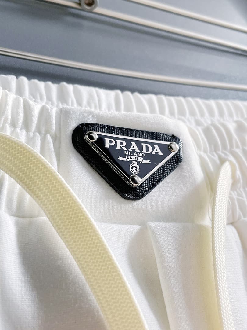 Calções Prada Milano Preto foto 05