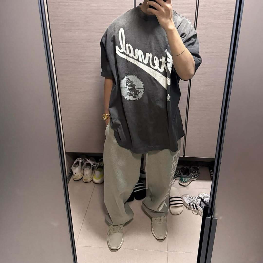 T-Shirt SAINT x FOG Collaboration foto 03