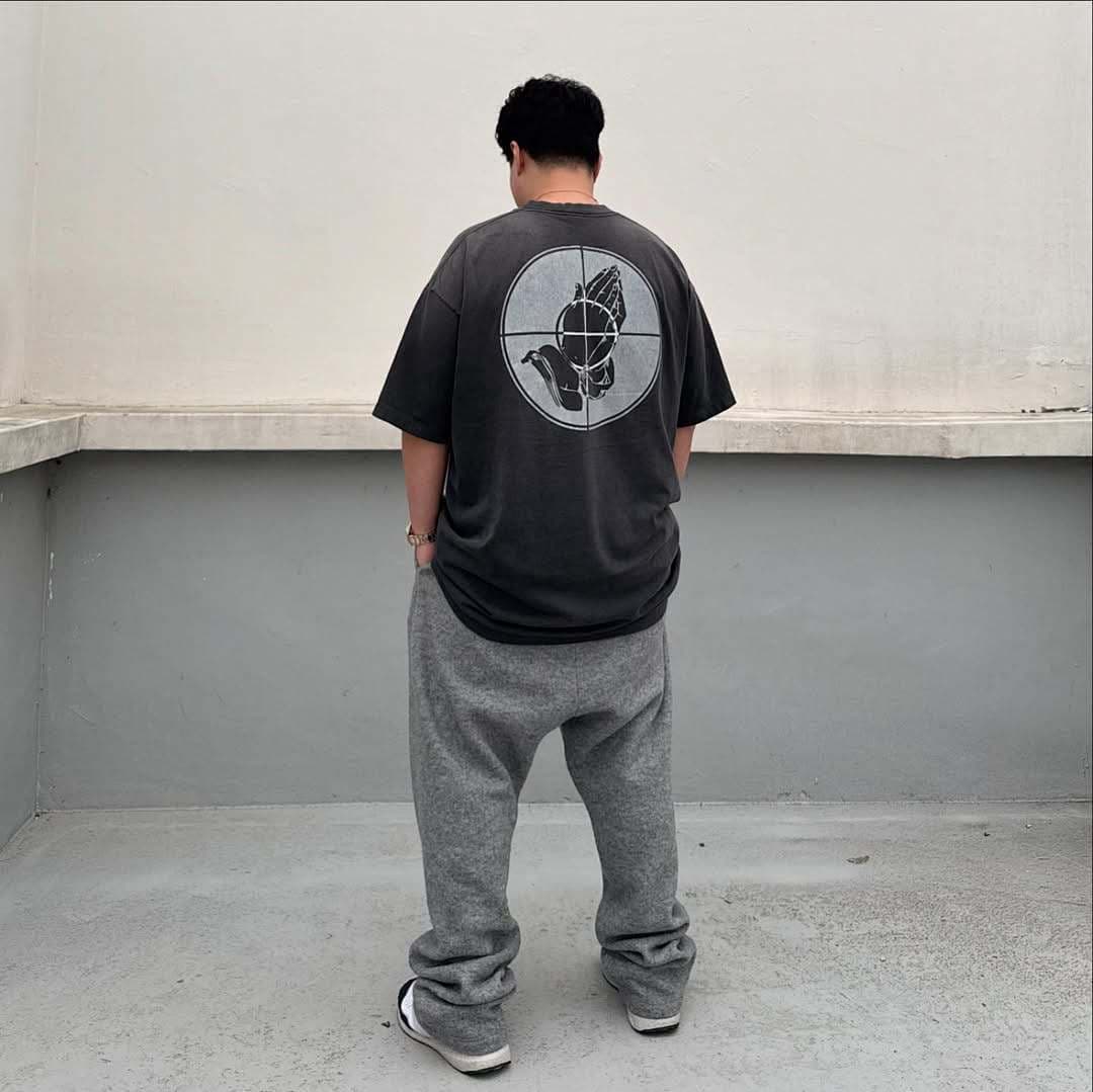 T-Shirt SAINT x FOG Collaboration foto 04