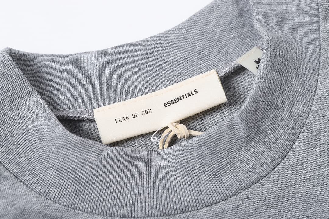 T-Shirt FOG Embossed Letter foto 27