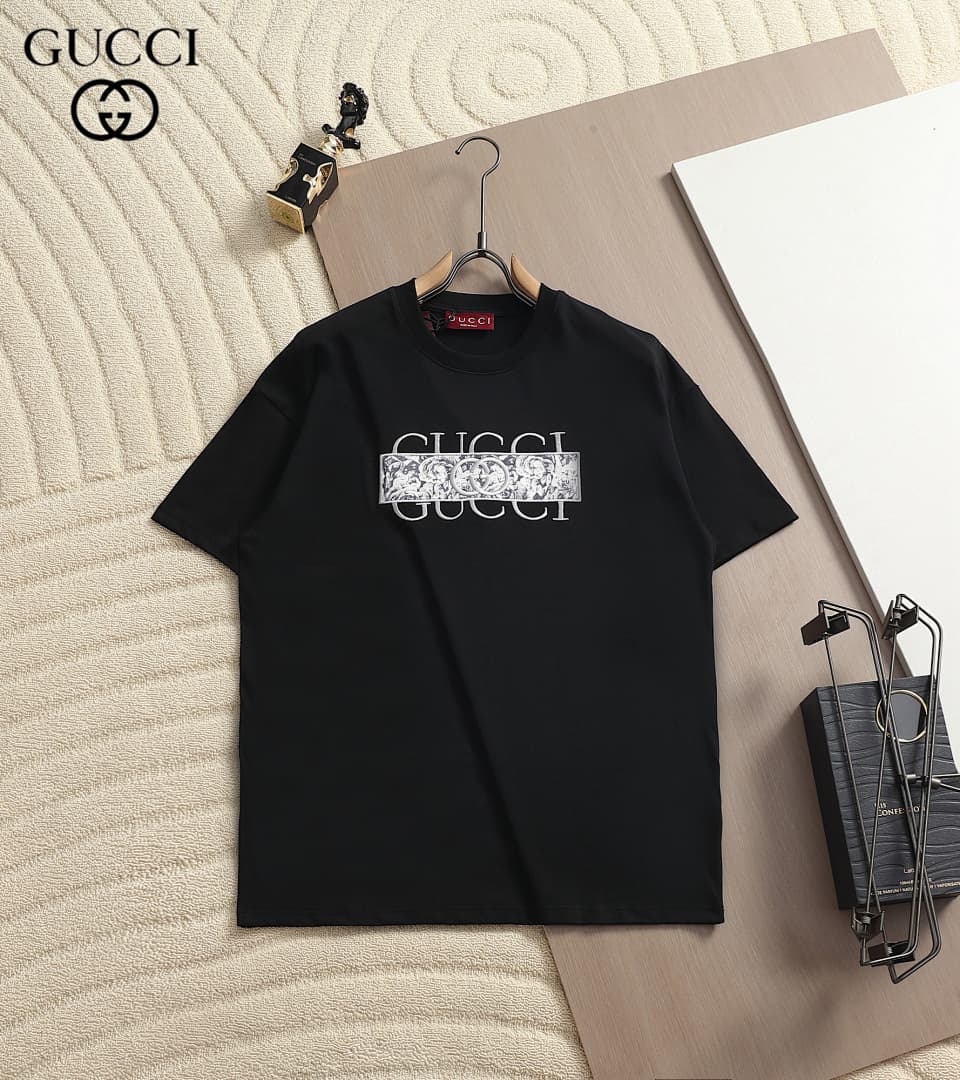 T-shirt Gucci Floral Retro Preto foto 10