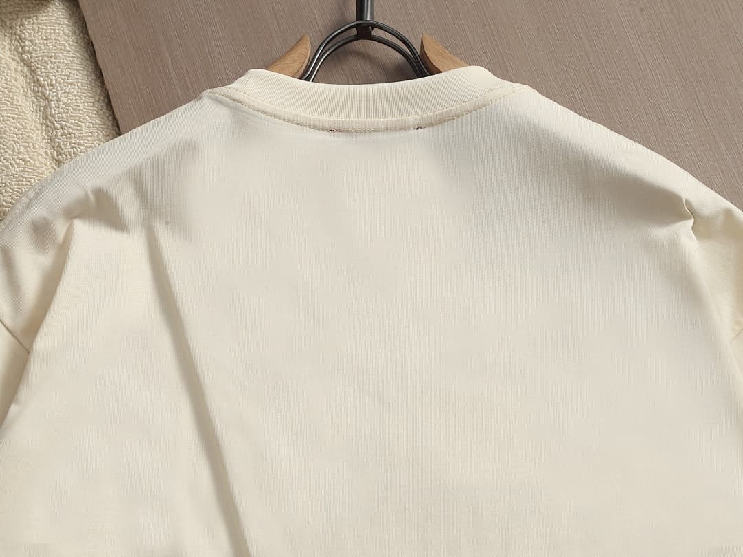T-shirt Gucci Floral Retro Preto foto 16
