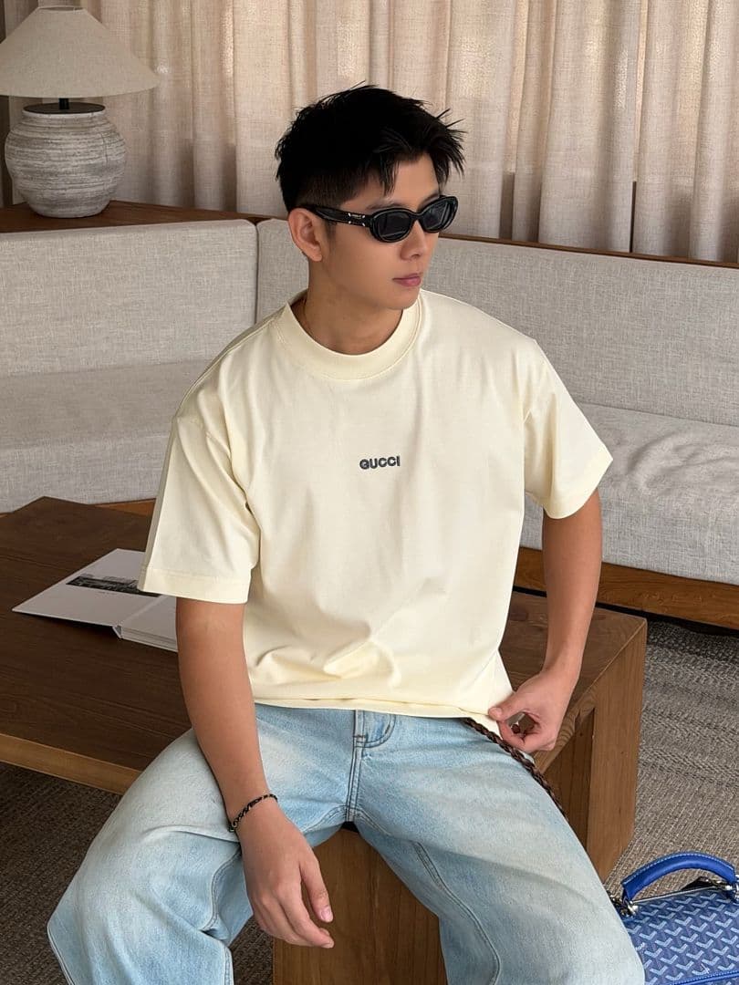 T-shirt Gucci Creme foto 02