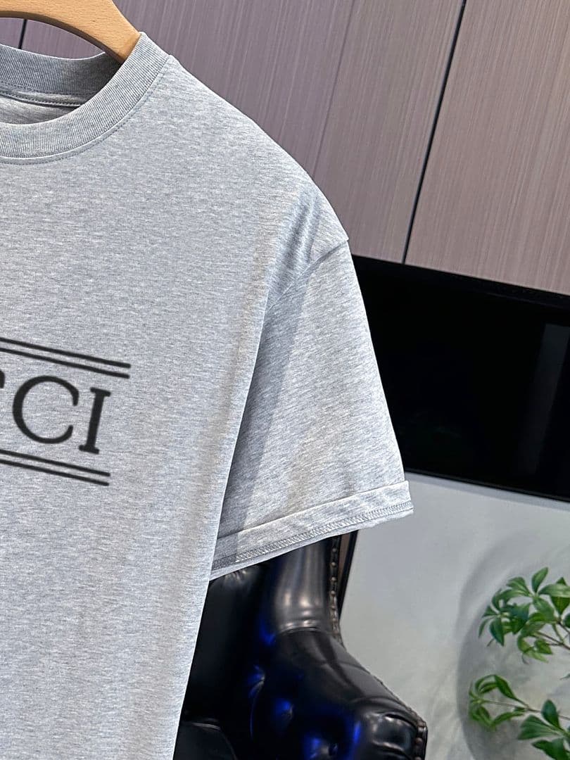 T-shirt Gucci Branco Made in Italy foto 17