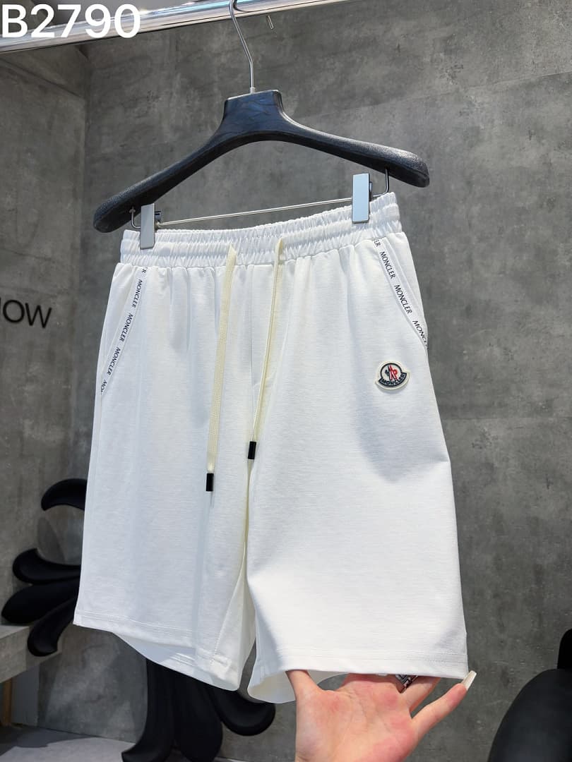 T-Shirt Moncler Textual Circular foto 02