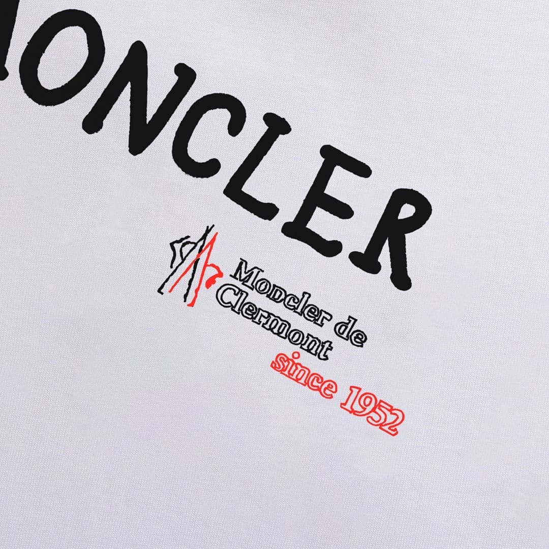 T-Shirt Moncler Branco com Detalhe foto 03