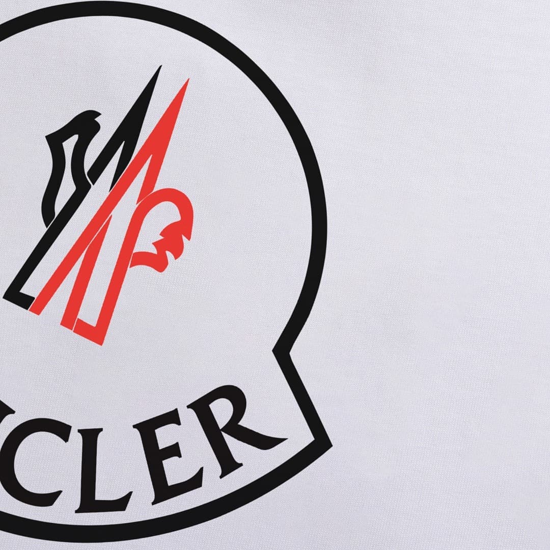 T-Shirt Moncler Branco Logo Circular foto 03