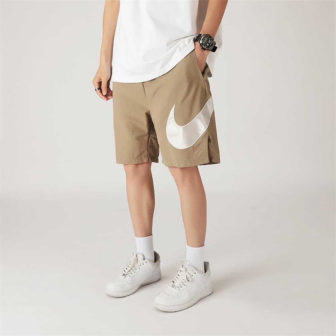 T-shirt Nike Essencial foto 06