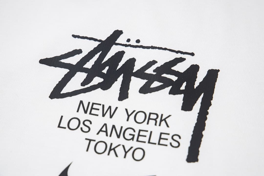 Stussy x Nike Logo Print T-Shirt foto 17