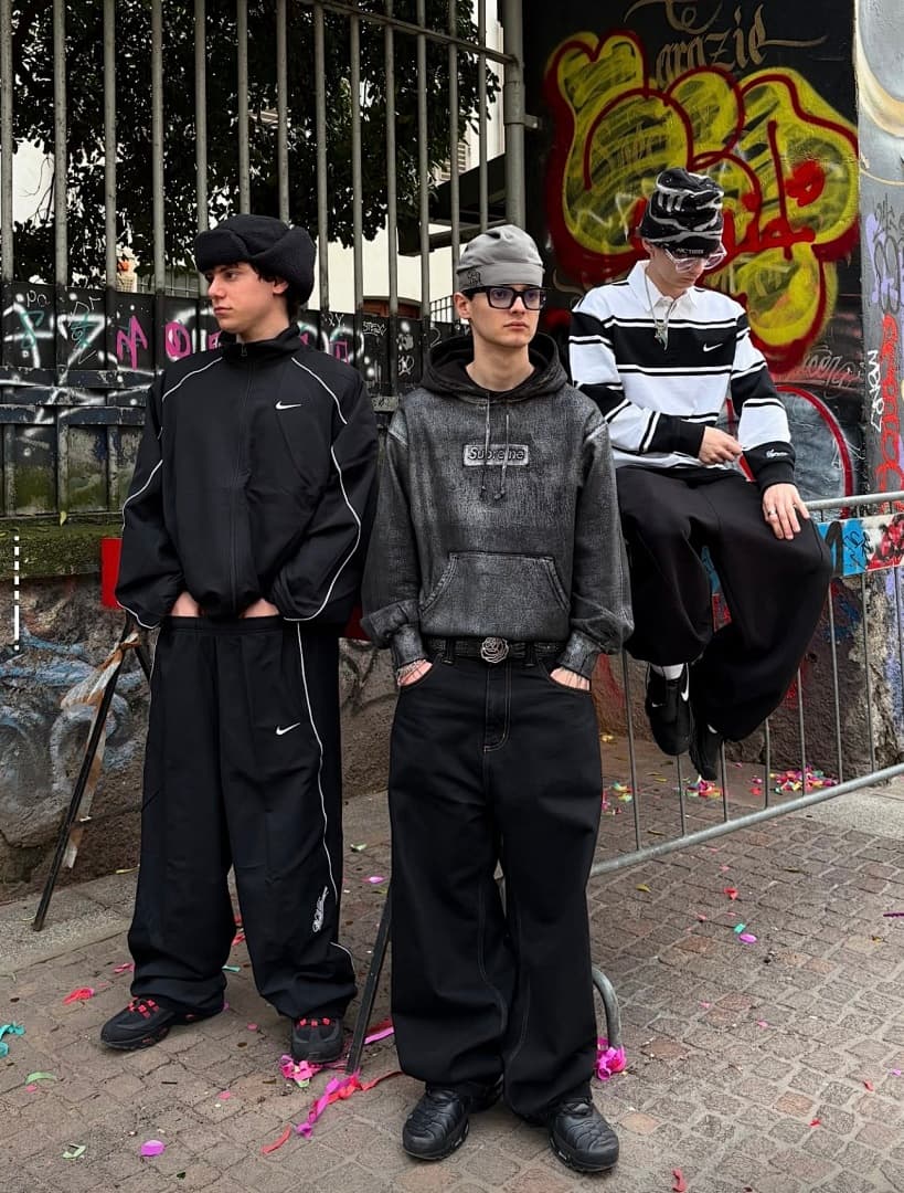 Supreme x Nike Track Jacket 25SS foto 04