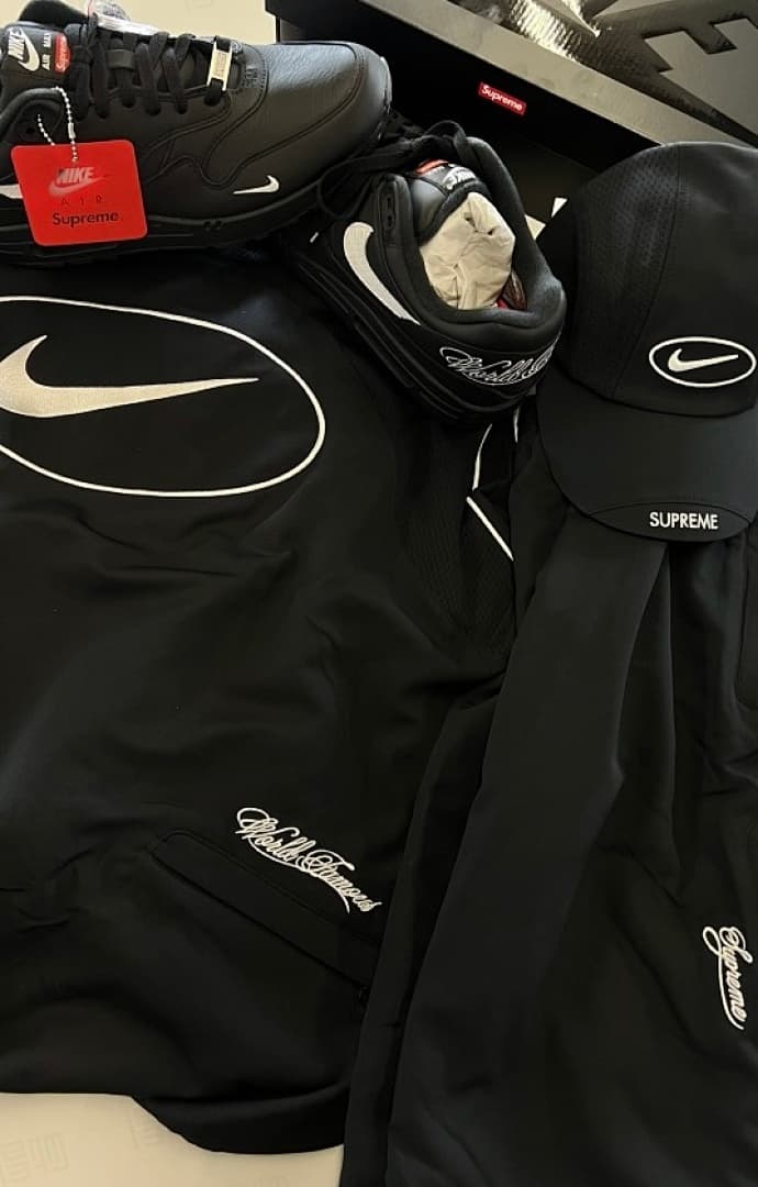 Supreme x Nike Track Jacket 25SS foto 22