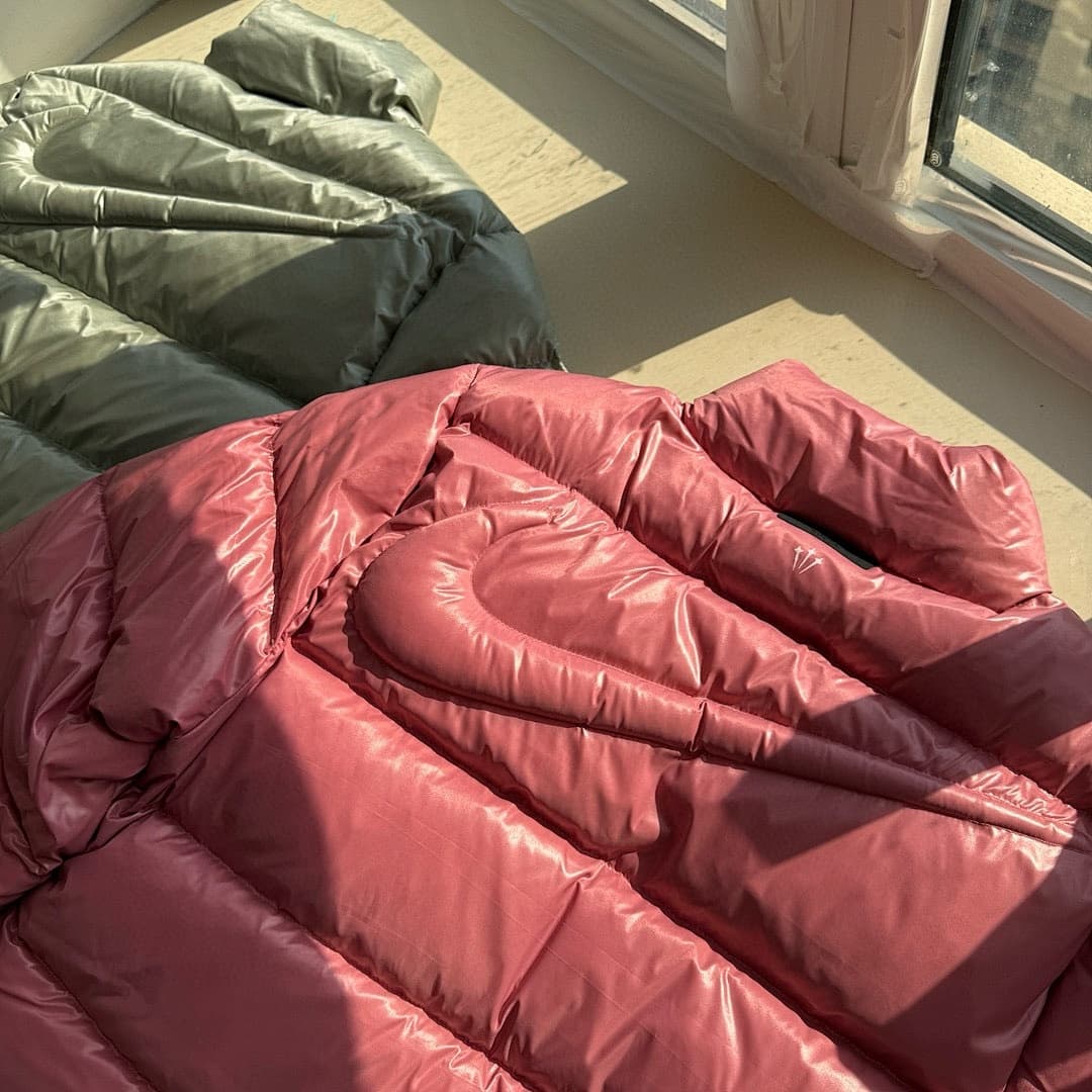 Nike x Drake Nocta Puffer Jacket foto 07