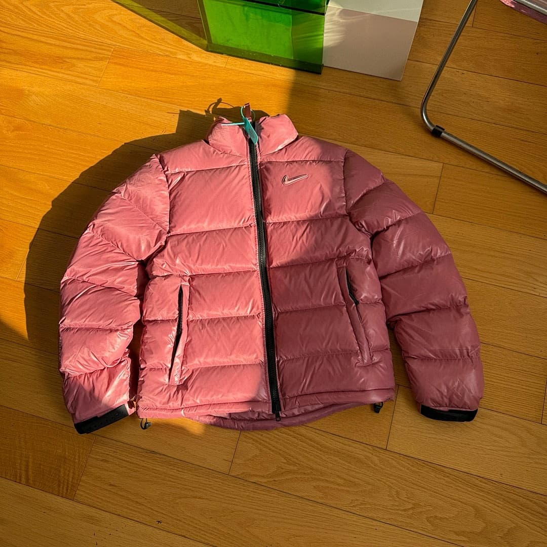 Nike x Drake Nocta Puffer Jacket foto 09