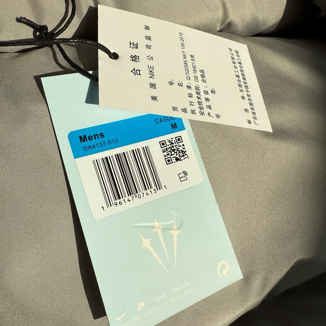 Nike x Drake Nocta Puffer Jacket foto 18