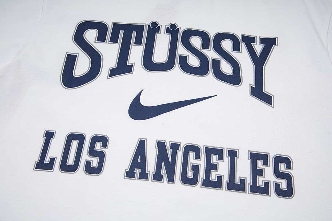 Stussy x Nike Letter Logo Print Tee foto 19