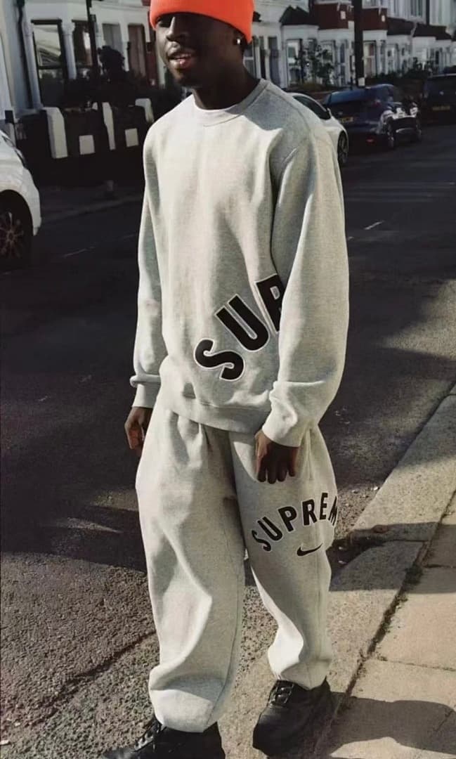 Supreme x Nike Crewneck Sweatshirt foto 01