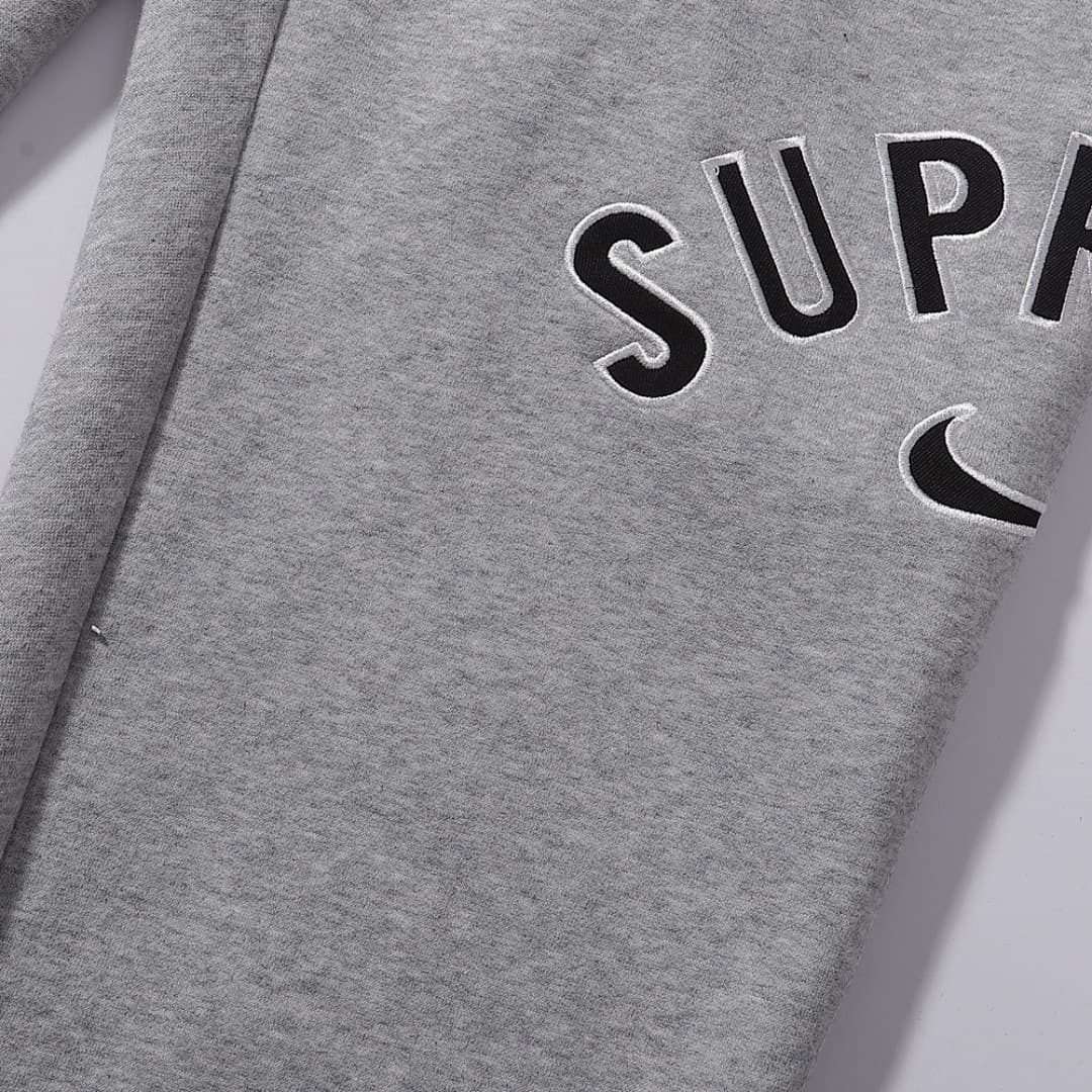 Supreme x Nike Elastic Waist Pants foto 06