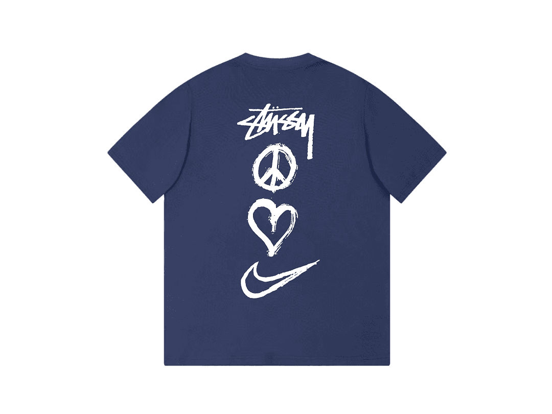 Nike Heart Logo Collaboration Tee foto 04