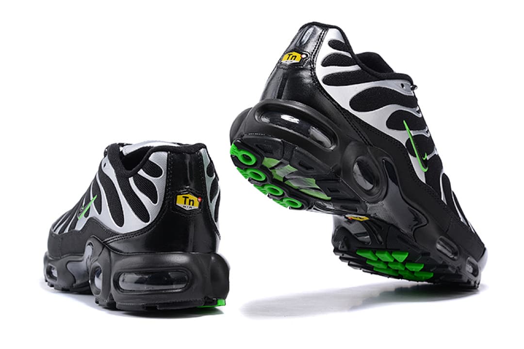 Nike Air Max TN — Preto Branco Verde foto 04
