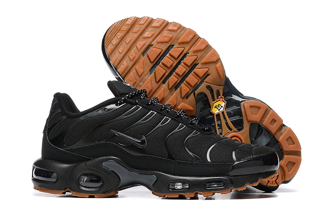 Nike Air Max Plus — Preto Laranja foto 02