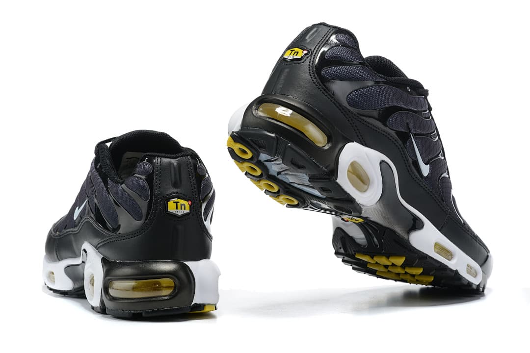 Nike Air Max Plus — Preto Branco Padrão Geométrico foto 04