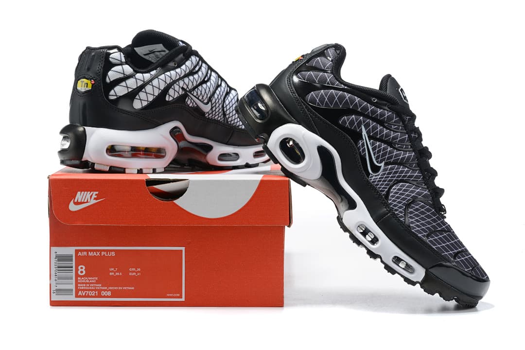 Nike Air Max Plus — Preto Branco Padrão Xadrez foto 01