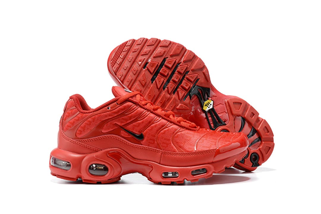 Nike Air Max Plus — Vermelho Monocromático foto 02