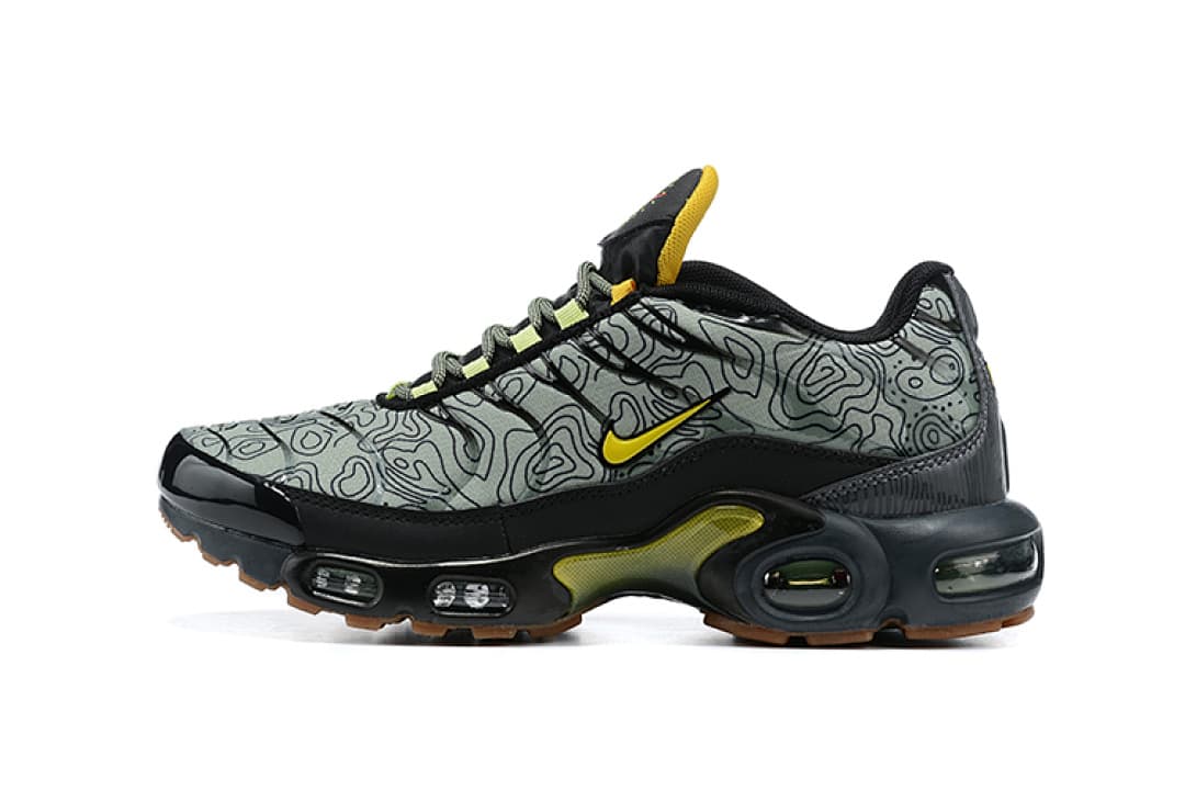 Nike Air Max Plus — Preto Amarelo Padrão foto 02