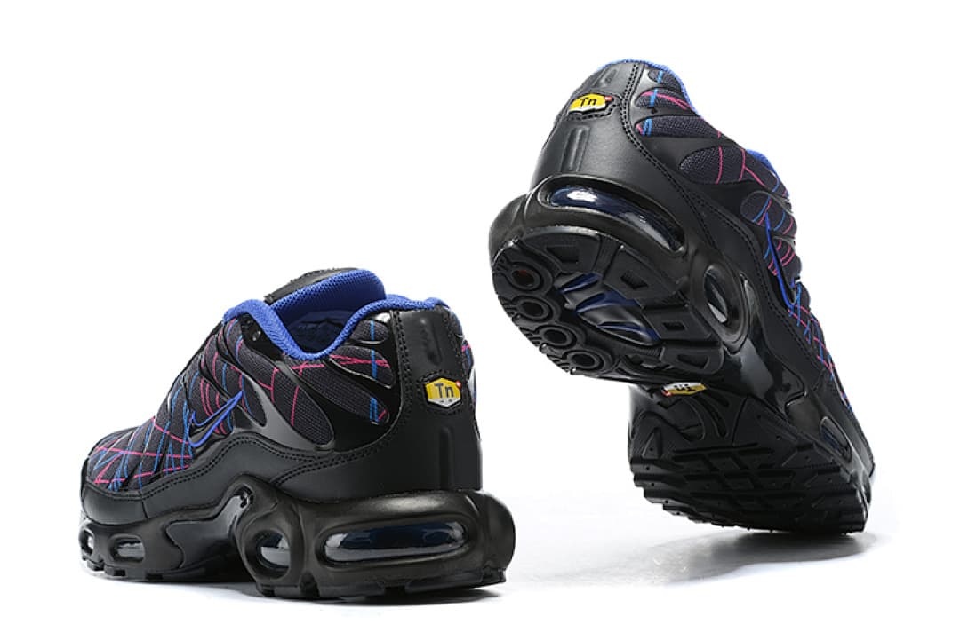Nike Air Max Plus — Preto Azul Vermelho Padrão foto 04