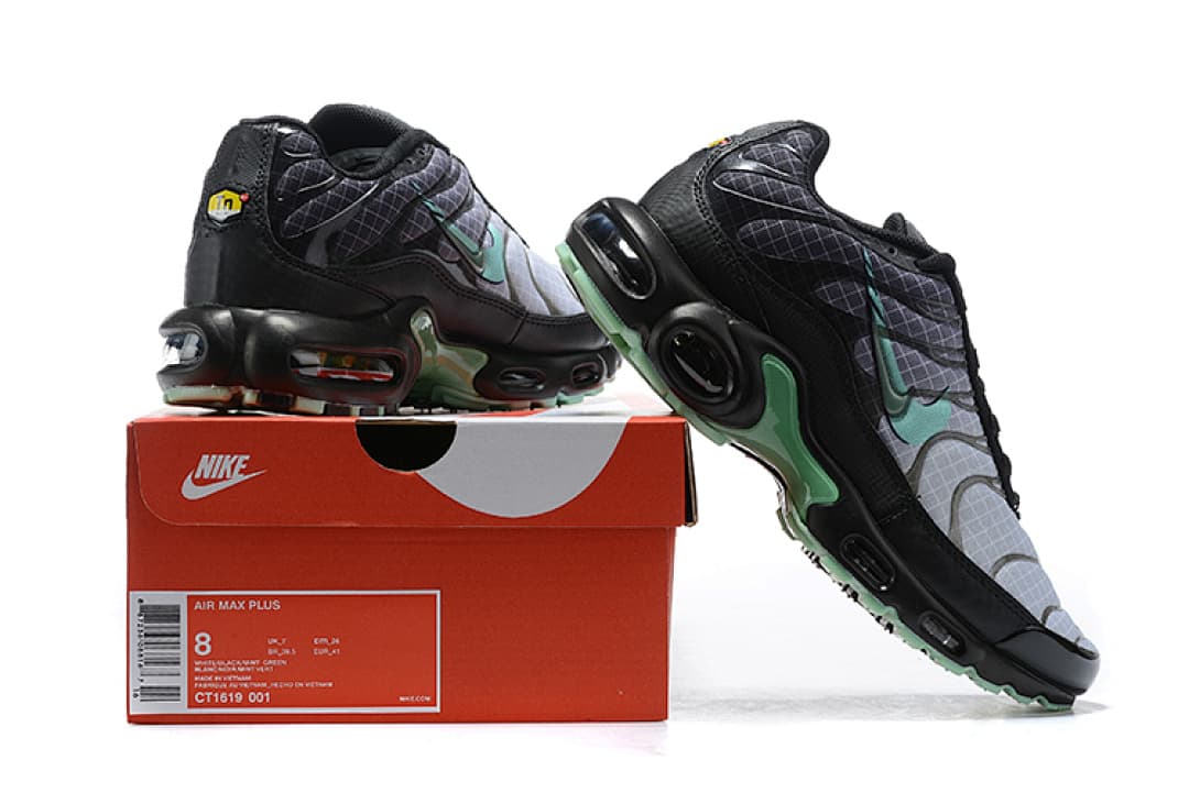 Nike Air Max TN — Black, Green & White foto 01