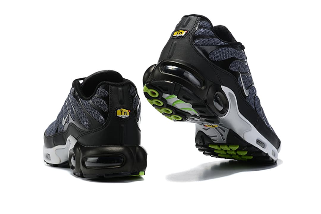Nike Air Max TN — Preto Cinzento Branco Vermelho foto 04