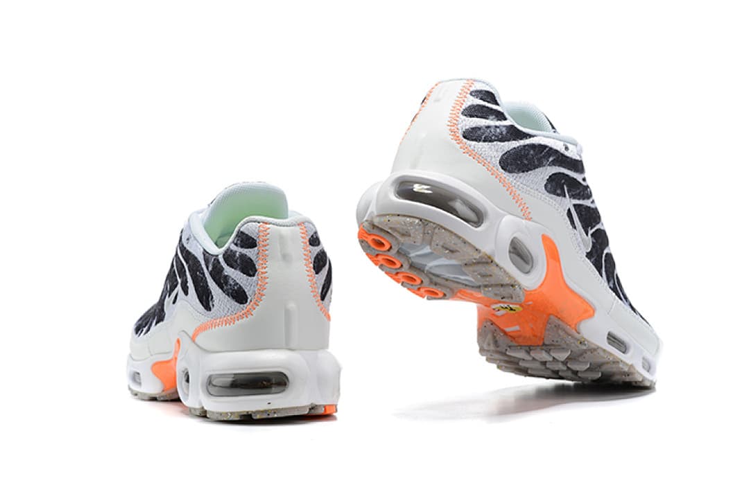 Nike Air Max Plus — Branco Laranja Preto foto 04