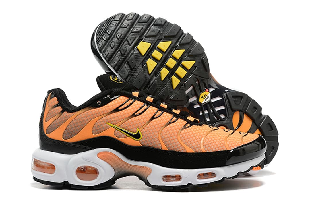 Nike Air Max Plus — Laranja Preto Branco foto 02